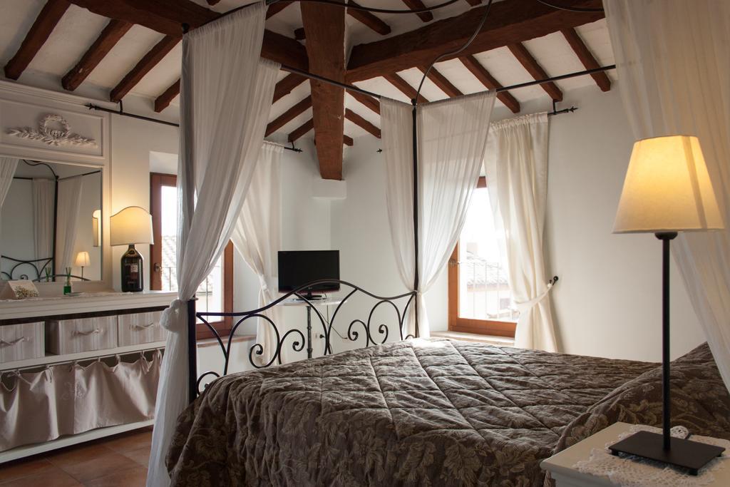 Anna Camere Montalcino Room photo